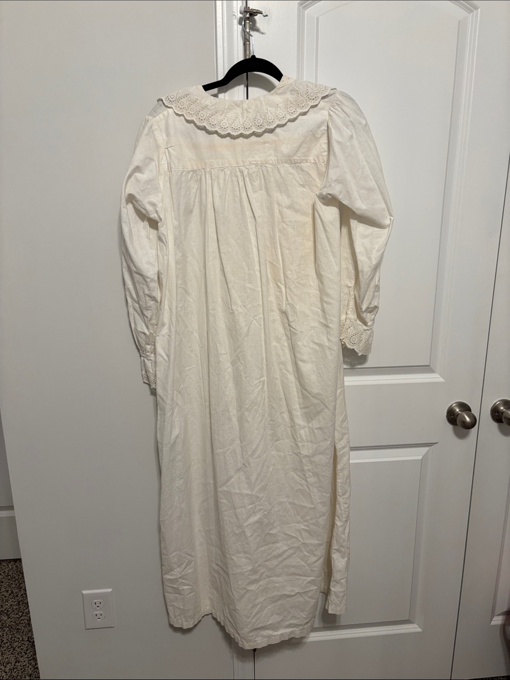 Eileen West Cream Lace-Trim Nightgown Vintage - Picture 5 of 10